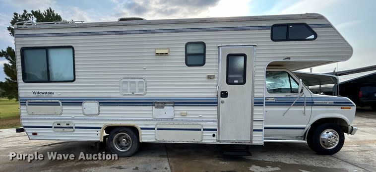 image for item DO6648 1989 Ford E350 RV