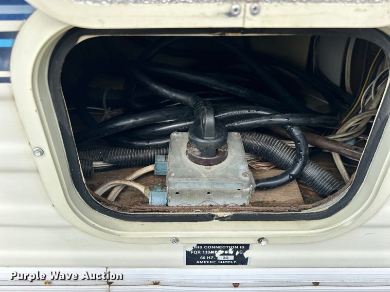 image for item DO6648 1989 Ford E350 RV