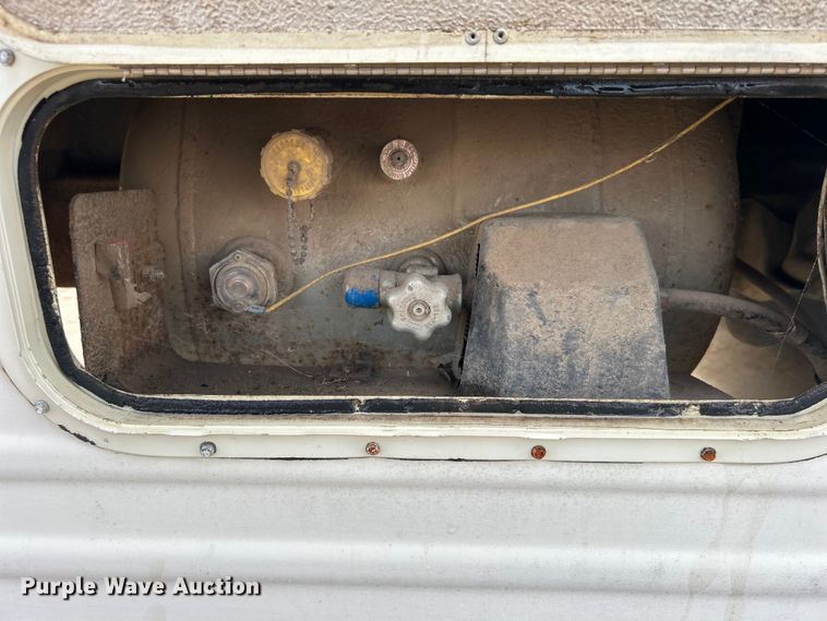 image for item DO6648 1989 Ford E350 RV