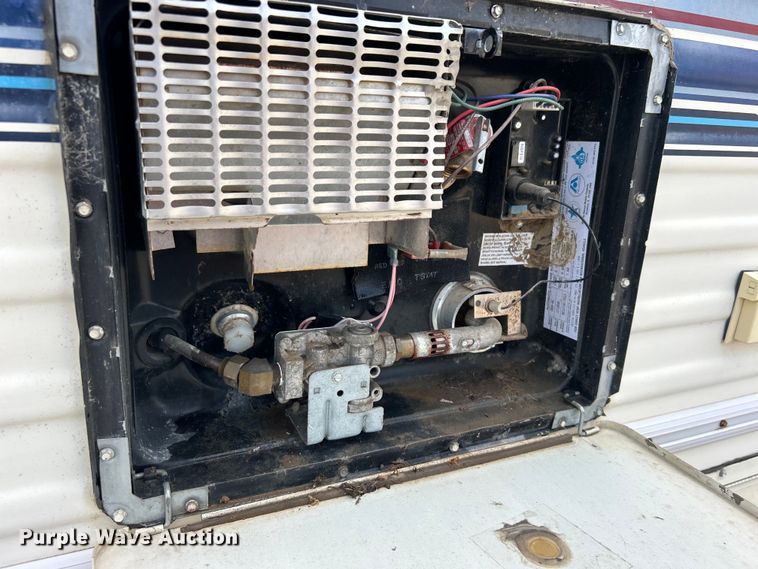 image for item DO6648 1989 Ford E350 RV