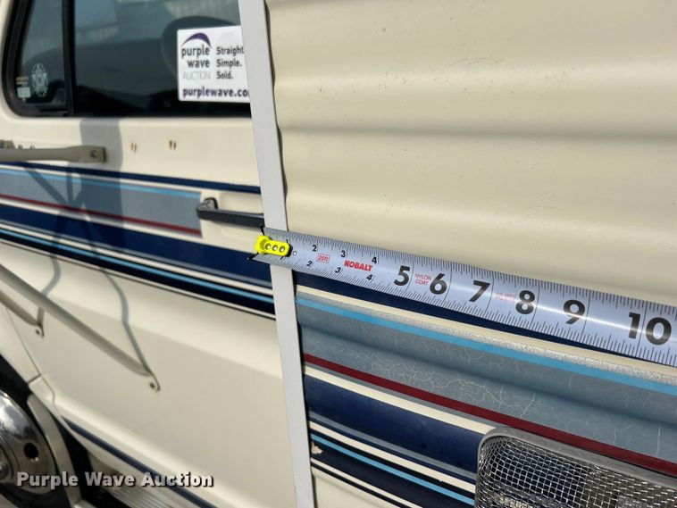image for item DO6648 1989 Ford E350 RV