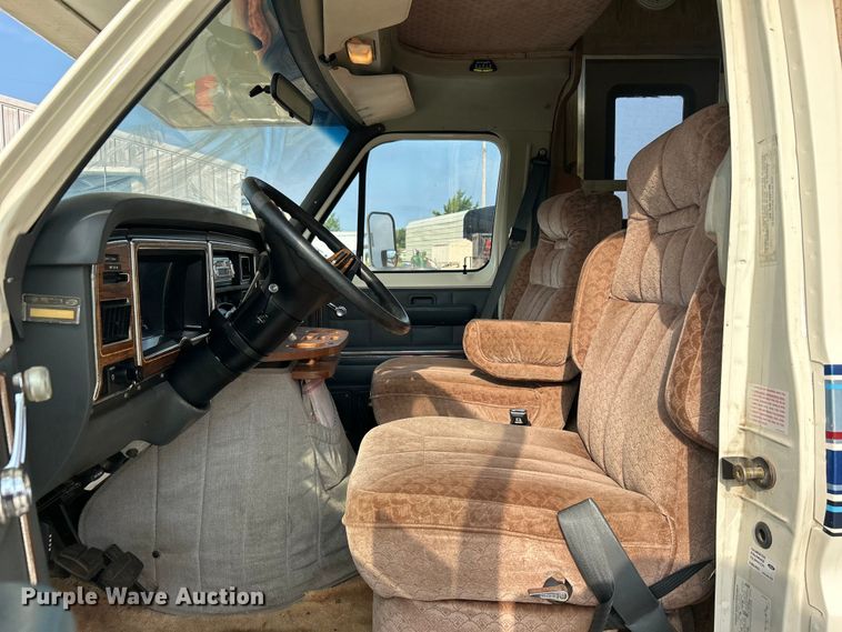 image for item DO6648 1989 Ford E350 RV