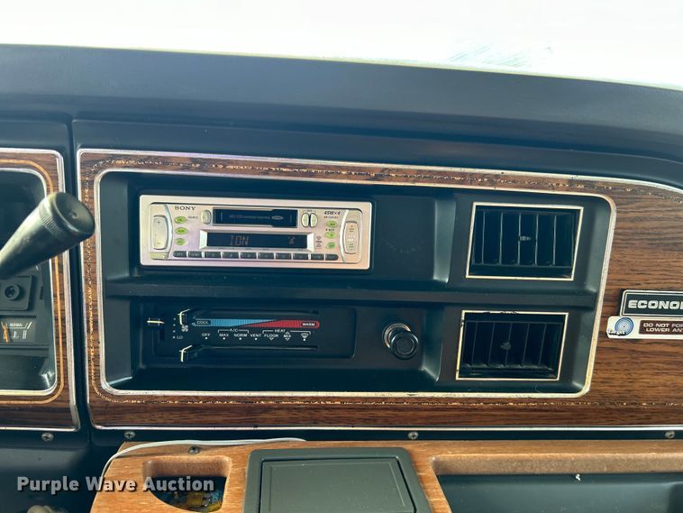 image for item DO6648 1989 Ford E350 RV