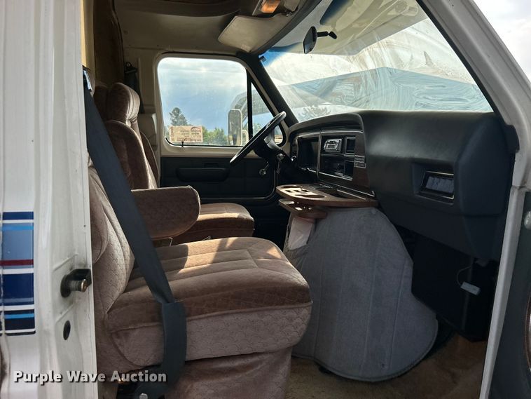image for item DO6648 1989 Ford E350 RV
