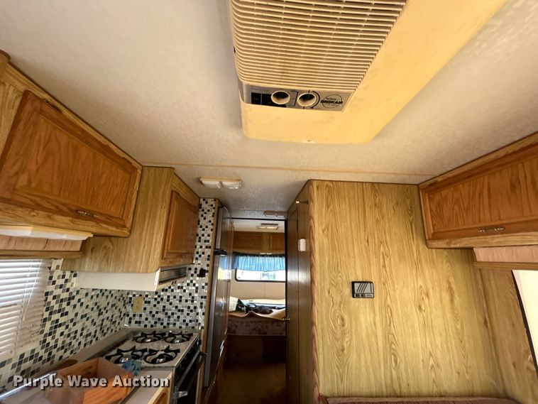 image for item DO6648 1989 Ford E350 RV