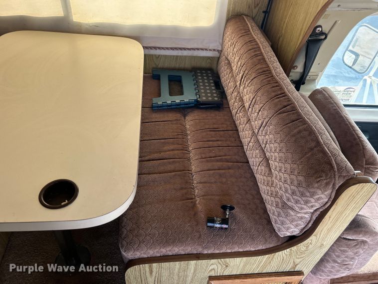 image for item DO6648 1989 Ford E350 RV