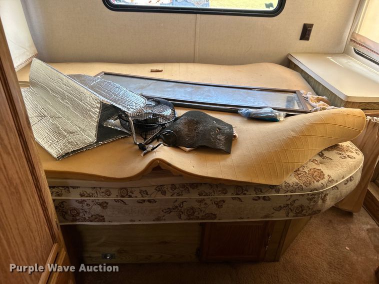 image for item DO6648 1989 Ford E350 RV