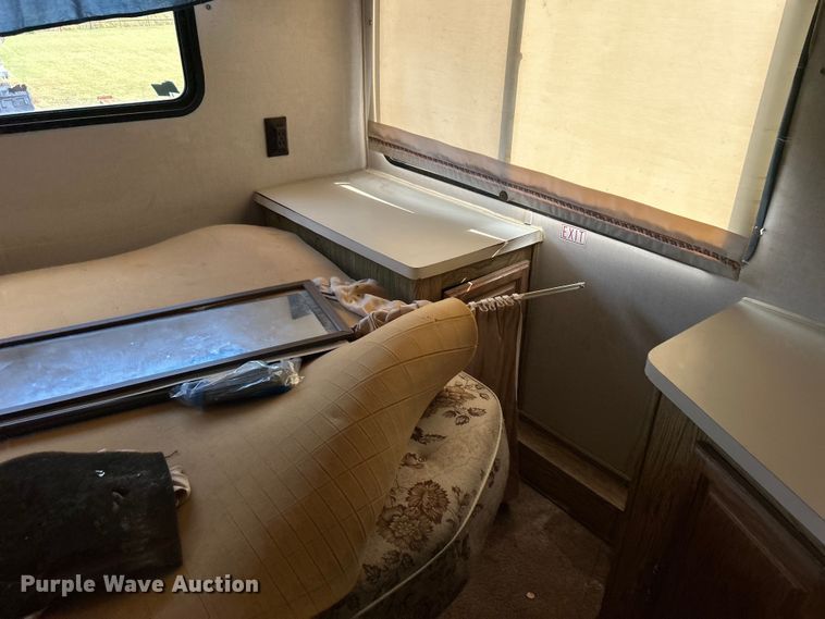 image for item DO6648 1989 Ford E350 RV