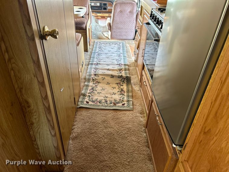 image for item DO6648 1989 Ford E350 RV