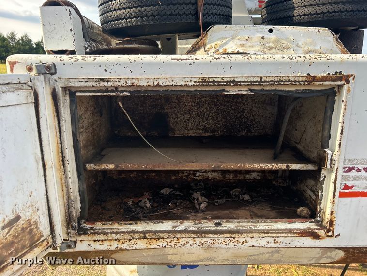 image for item DO6651 Holmes wrecker bed