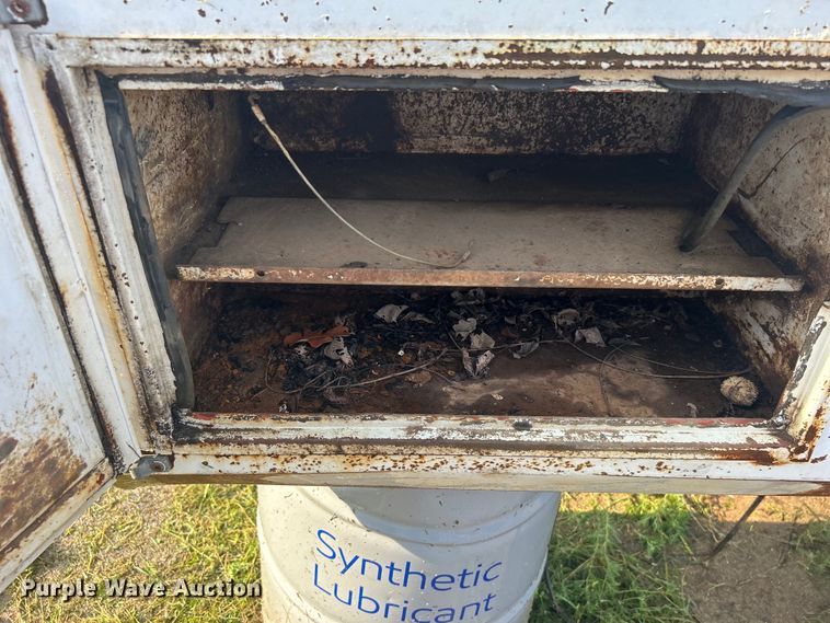 image for item DO6651 Holmes wrecker bed