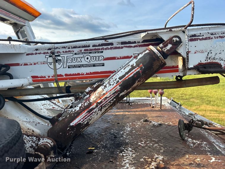 image for item DO6651 Holmes wrecker bed