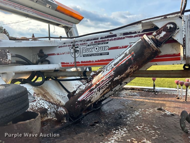 image for item DO6651 Holmes wrecker bed