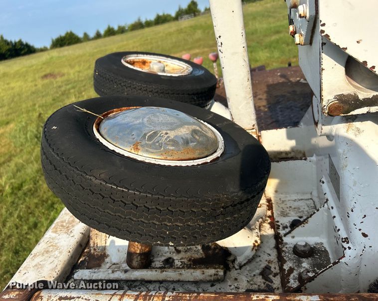 image for item DO6651 Holmes wrecker bed