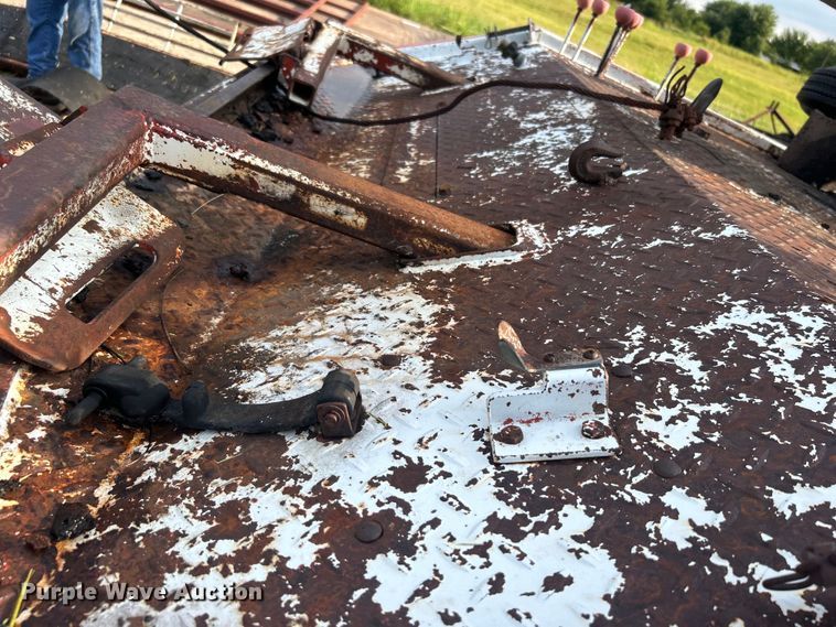 image for item DO6651 Holmes wrecker bed