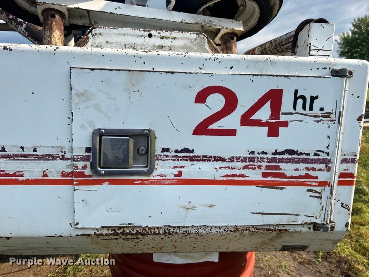 image for item DO6651 Holmes wrecker bed