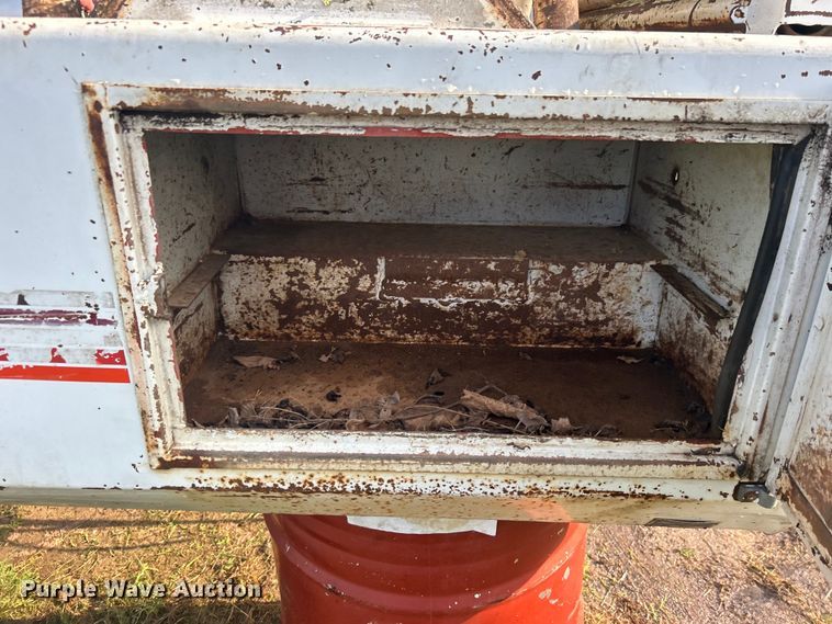 image for item DO6651 Holmes wrecker bed