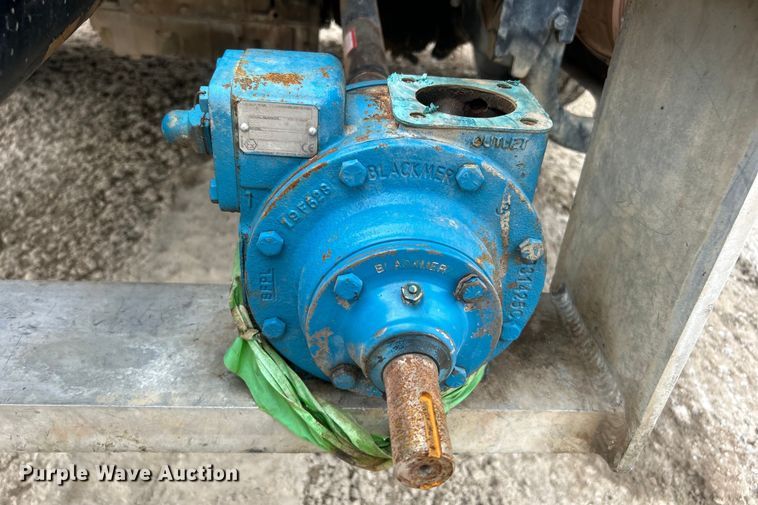 image for item DO6655 2019 Kenworth T370 truck cab and chassis