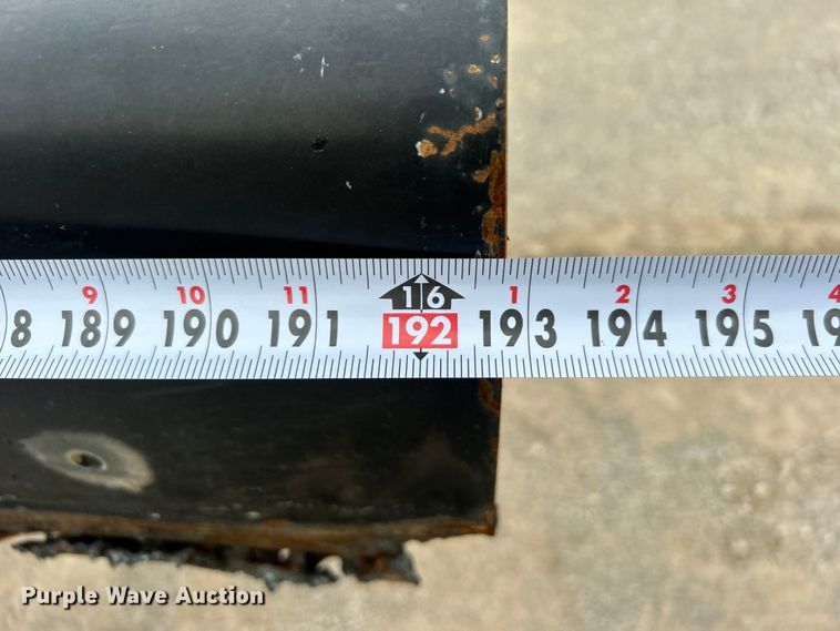 image for item DO6655 2019 Kenworth T370 truck cab and chassis