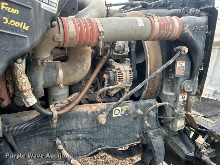 image for item DO6655 2019 Kenworth T370 truck cab and chassis