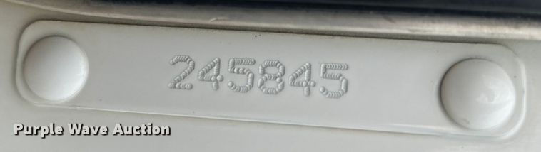 image for item DO6655 2019 Kenworth T370 truck cab and chassis