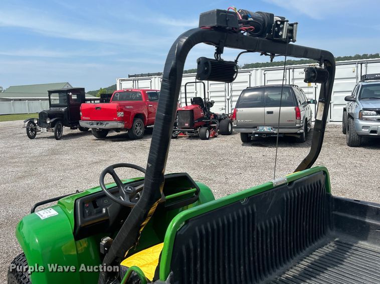 image for item DO6667 1999 John Deere Gator 6x4 utility vehicle