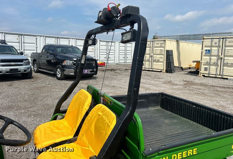 image for item DO6667 1999 John Deere Gator 6x4 utility vehicle