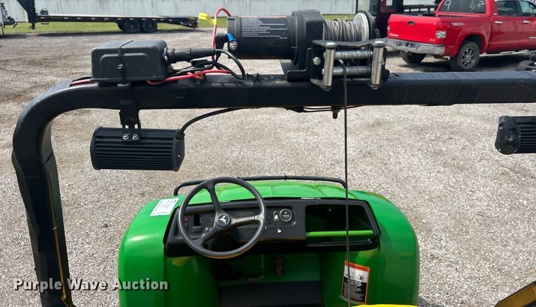 image for item DO6667 1999 John Deere Gator 6x4 utility vehicle