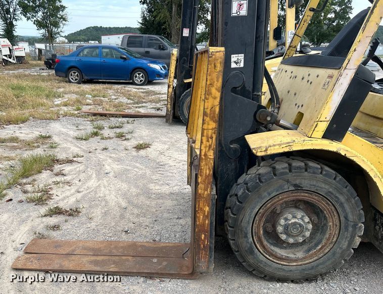 image for item DO6673 Hyster H80XM forklift