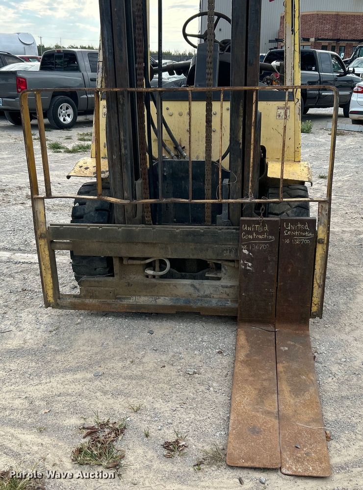 image for item DO6673 Hyster H80XM forklift