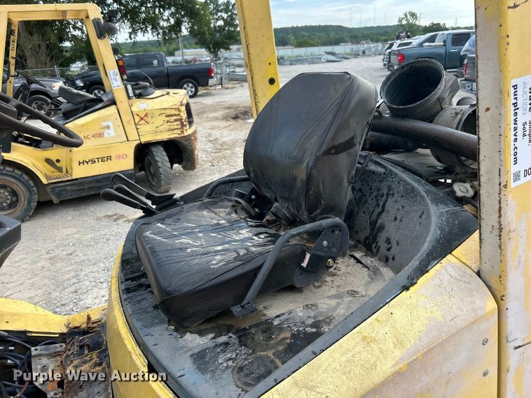 image for item DO6673 Hyster H80XM forklift