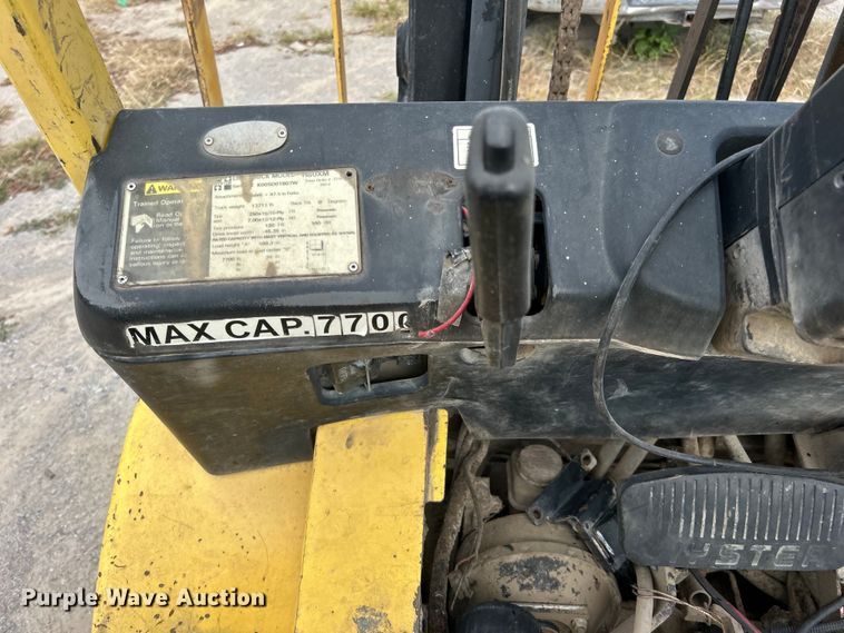 image for item DO6673 Hyster H80XM forklift