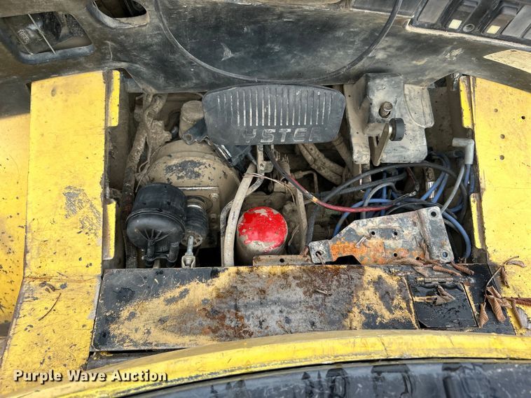 image for item DO6673 Hyster H80XM forklift