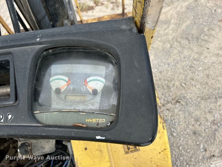 image for item DO6673 Hyster H80XM forklift