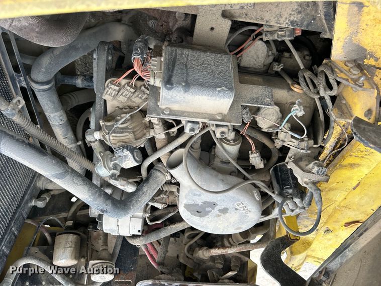 image for item DO6673 Hyster H80XM forklift