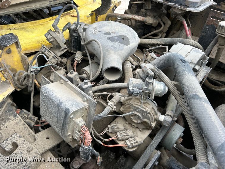 image for item DO6673 Hyster H80XM forklift