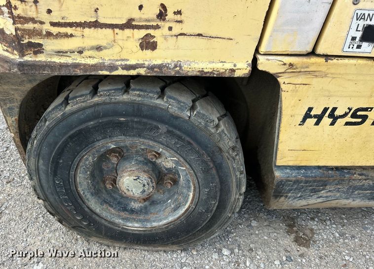 image for item DO6673 Hyster H80XM forklift