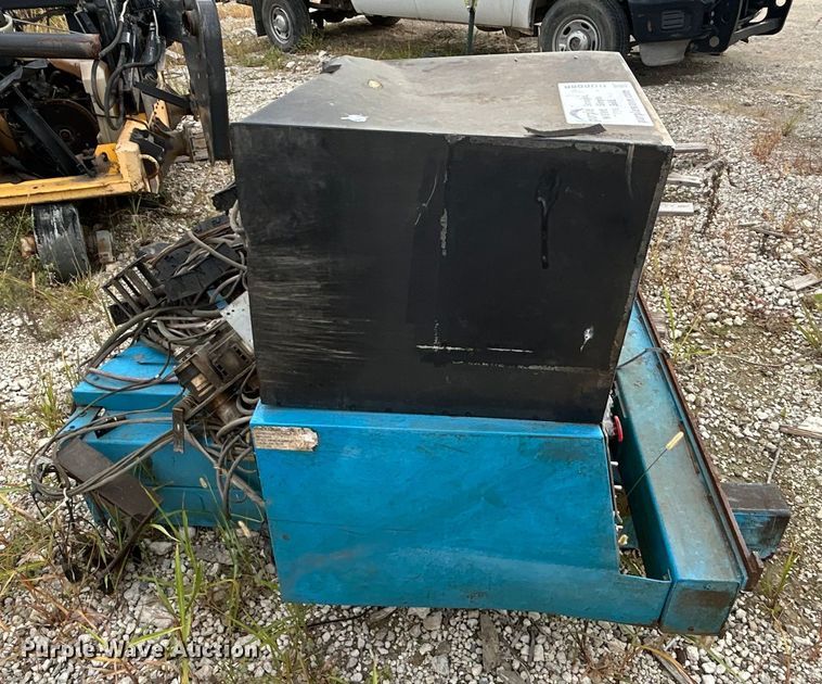 image for item DO6680 Cleveland Machine Tools Challenger NNC3-09799-0 plasma cutting system