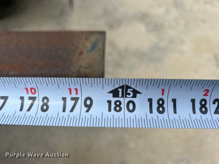 image for item DO6698 1999 Ford F800 truck cab and chassis