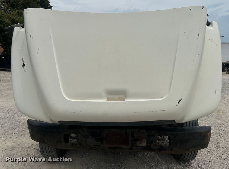 image for item DO6698 1999 Ford F800 truck cab and chassis