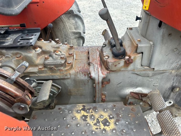 image for item DO6700 1979 Massey Ferguson 245 tractor