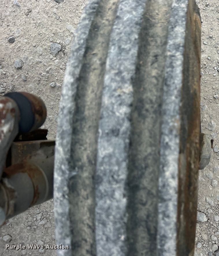 image for item DO6700 1979 Massey Ferguson 245 tractor