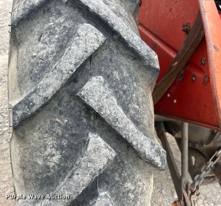 image for item DO6700 1979 Massey Ferguson 245 tractor