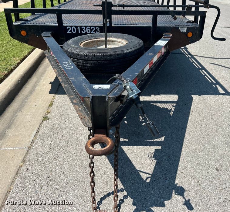 image for item DO7454 2013 PJ Trailers utility trailer