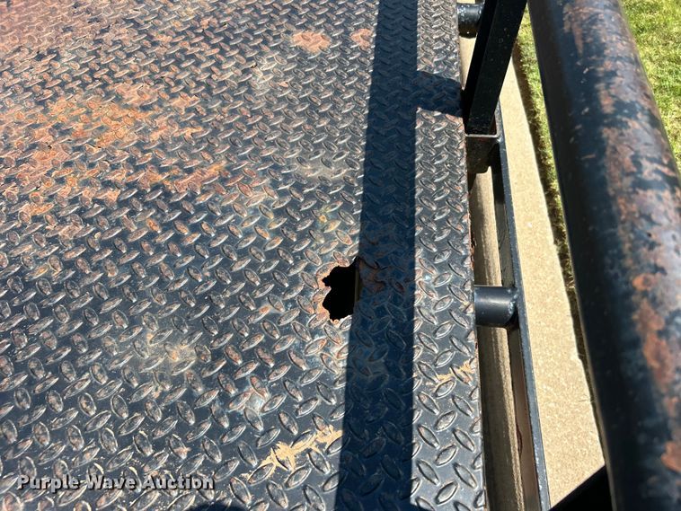 image for item DO7454 2013 PJ Trailers utility trailer