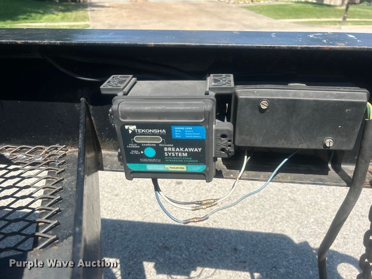 image for item DO7454 2013 PJ Trailers utility trailer