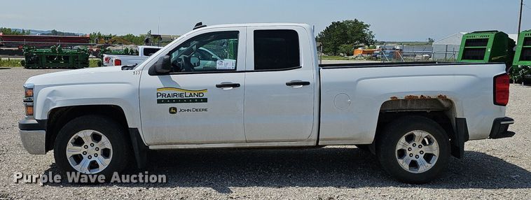 image for item DP6511 2015 Chevrolet Silverado 1500 Double Cab pickup truck