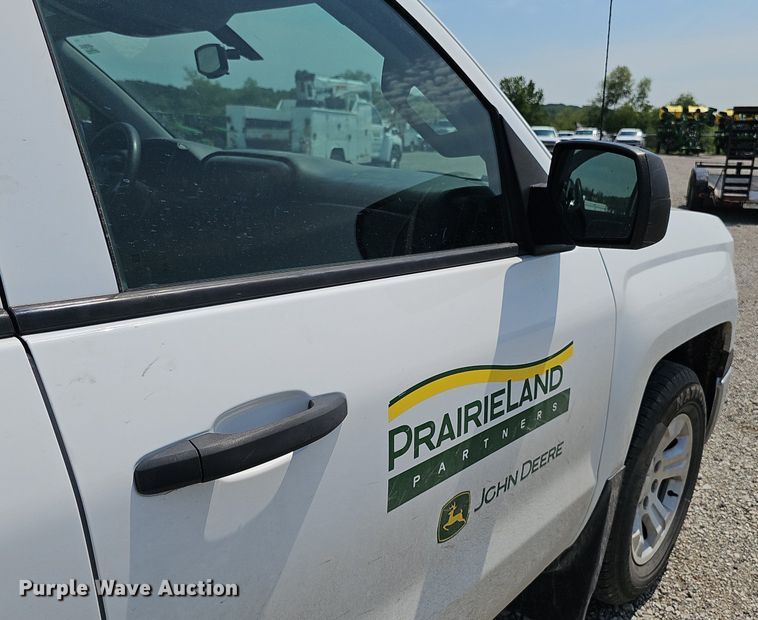 image for item DP6511 2015 Chevrolet Silverado 1500 Double Cab pickup truck