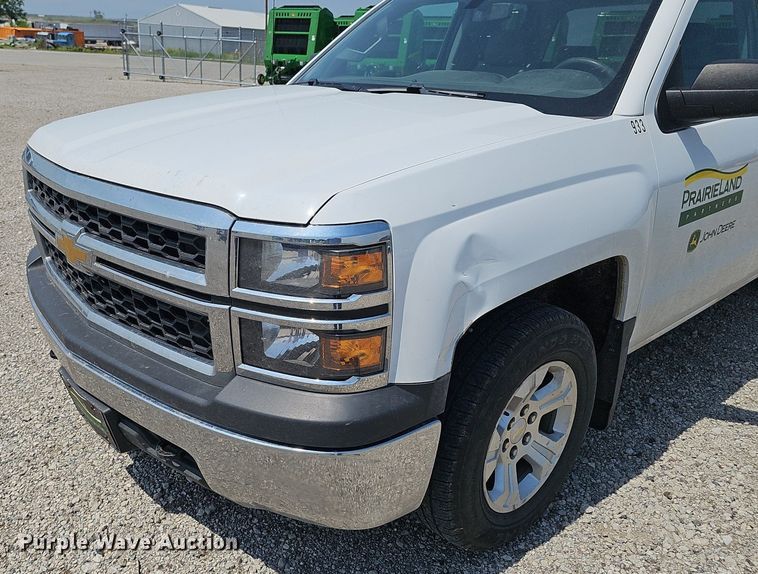 image for item DP6511 2015 Chevrolet Silverado 1500 Double Cab pickup truck