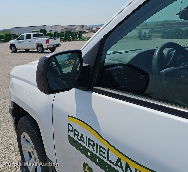 image for item DP6511 2015 Chevrolet Silverado 1500 Double Cab pickup truck